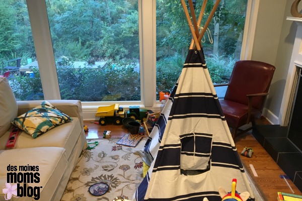 teepee in toy room