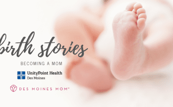 baby feet. Birth stories. Des Moines Mom